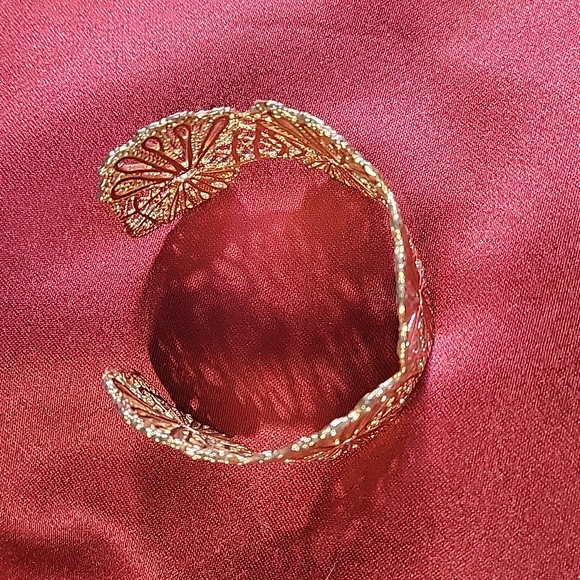 Stella and Dot Rose Gold colored bracelet. - Picture 2 of 2